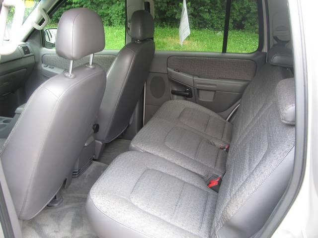 Ford Explorer 2002 photo 5