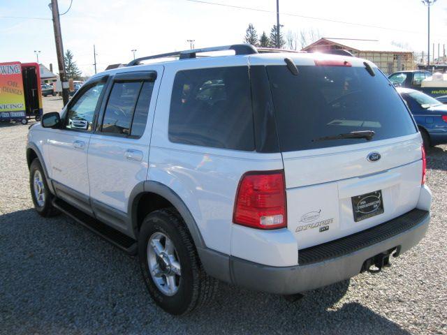 Ford Explorer 2002 photo 2
