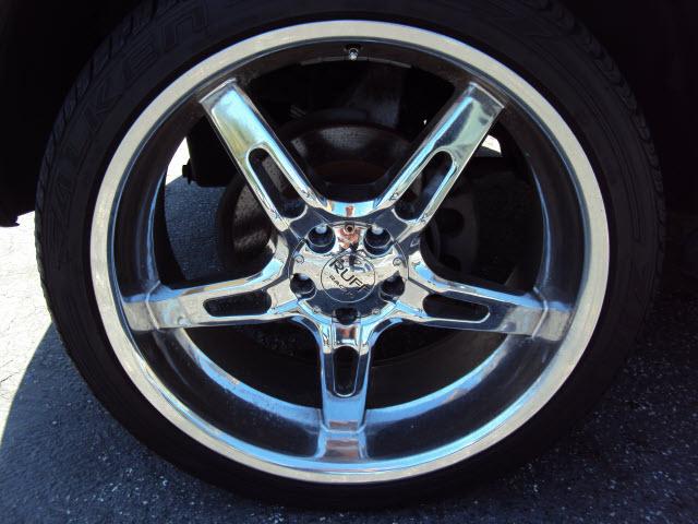 Ford Explorer 2002 photo 1