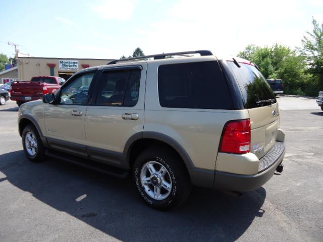 Ford Explorer 2002 photo 1