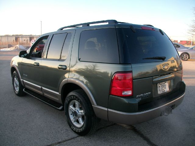 Ford Explorer 2002 photo 4