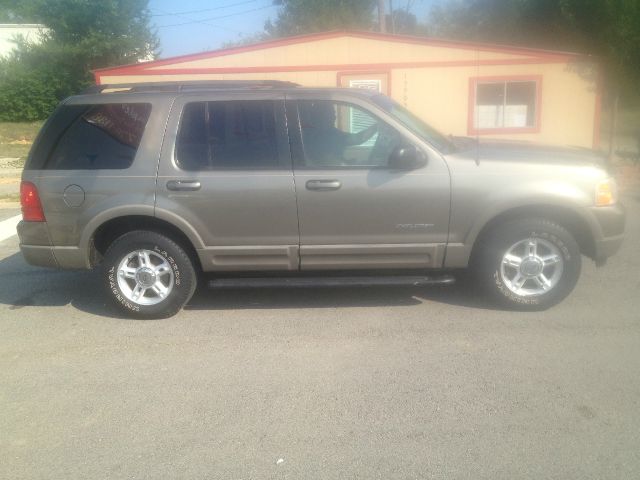 Ford Explorer 2002 photo 1