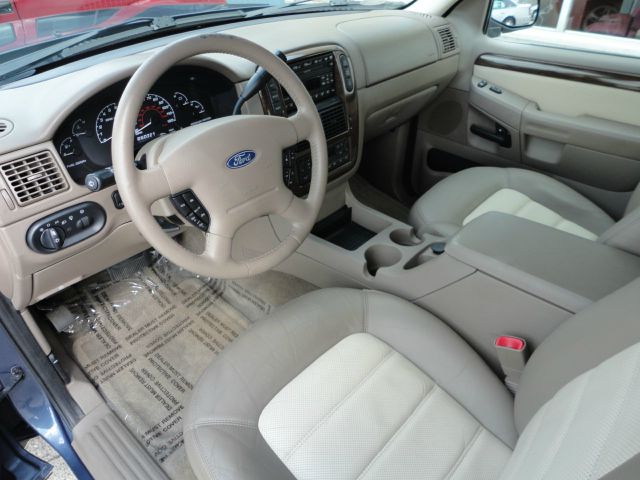 Ford Explorer 2002 photo 2