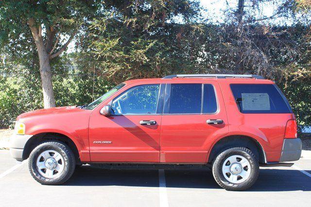 Ford Explorer 2002 photo 2