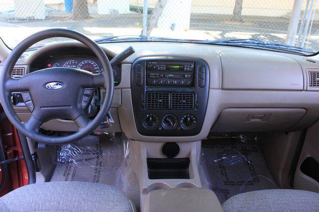 Ford Explorer 2002 photo 5