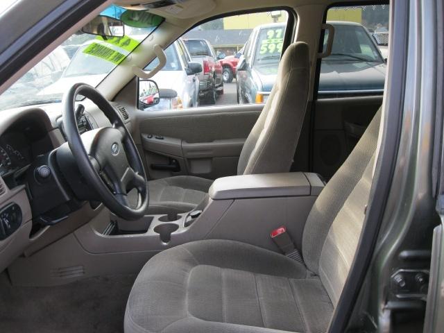 Ford Explorer 2002 photo 4