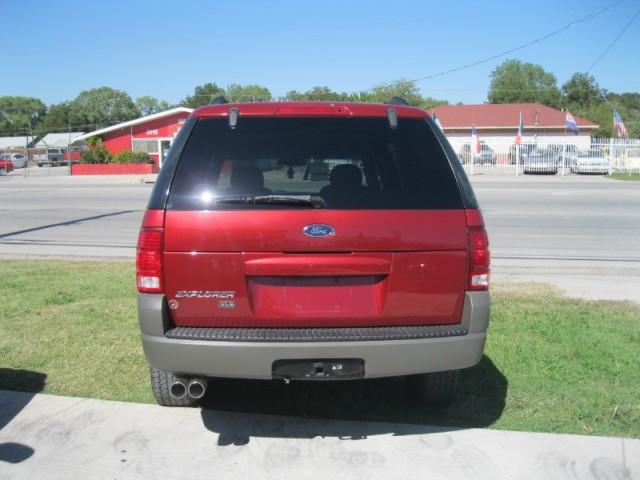 Ford Explorer 2002 photo 3