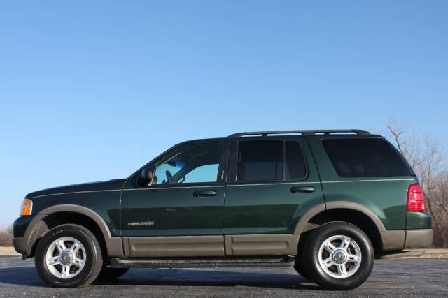 Ford Explorer 2002 photo 3