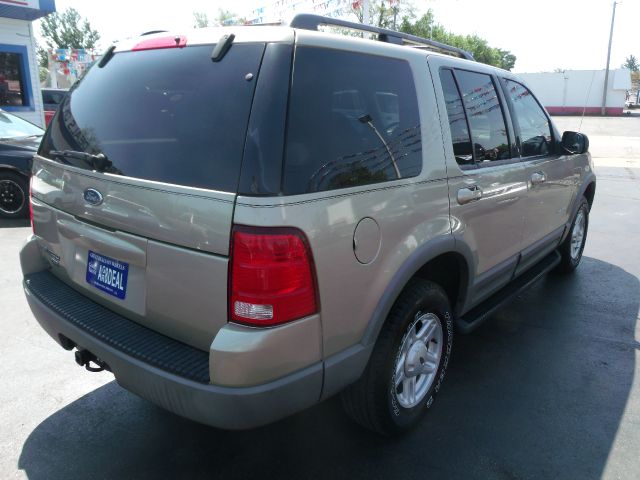 Ford Explorer 2002 photo 11