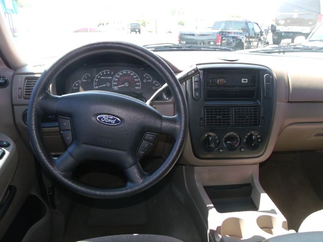 Ford Explorer 2002 photo 9