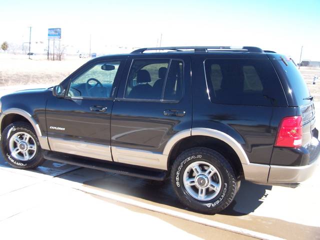 Ford Explorer 2002 photo 2