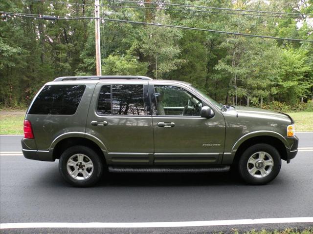 Ford Explorer 2002 photo 2