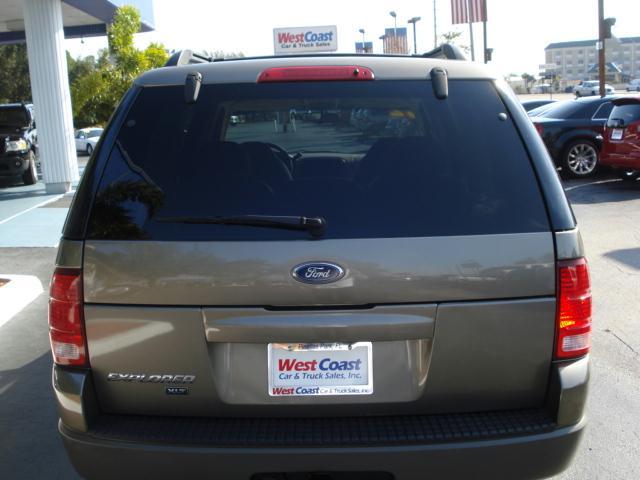 Ford Explorer 2002 photo 2