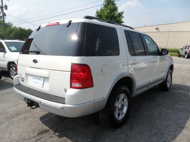 Ford Explorer 2002 photo 24