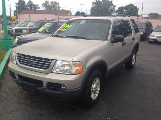 Ford Explorer 2003 photo 3