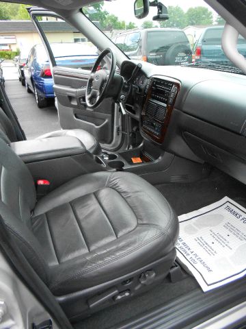 Ford Explorer 2003 photo 12