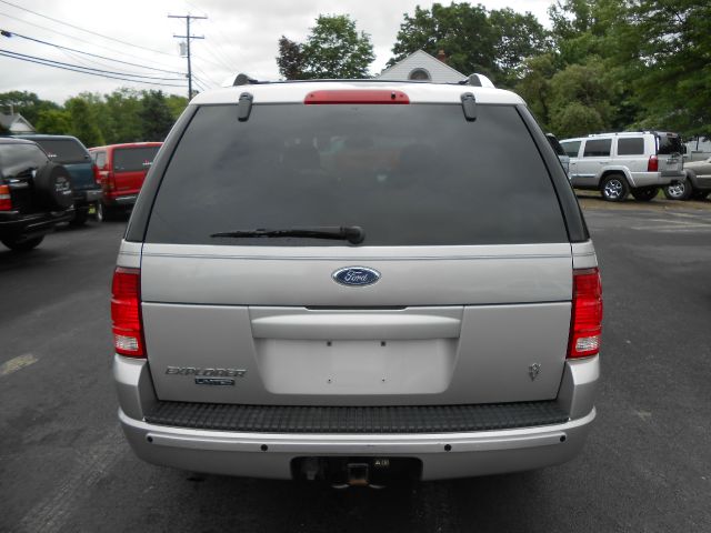 Ford Explorer 2003 photo 16