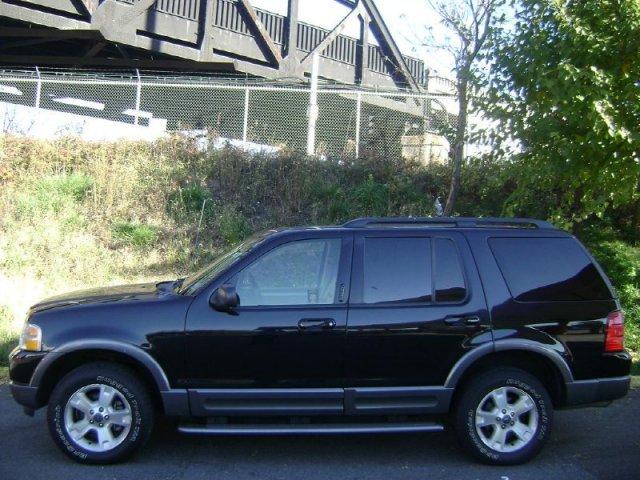 Ford Explorer 2003 photo 1