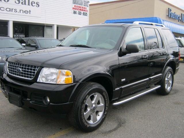 Ford Explorer 2003 photo 2