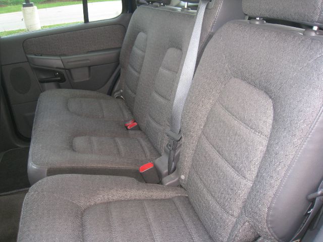 Ford Explorer 2003 photo 40