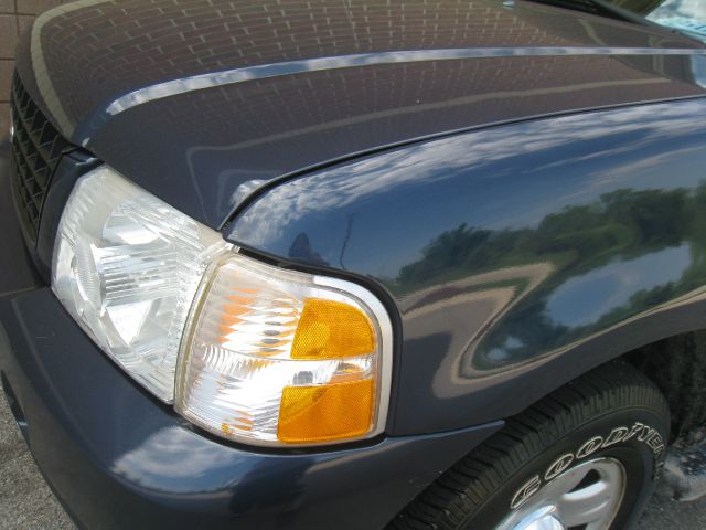 Ford Explorer 2003 photo 42