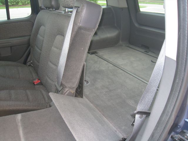 Ford Explorer 2003 photo 5
