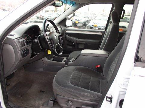Ford Explorer 2003 photo 1
