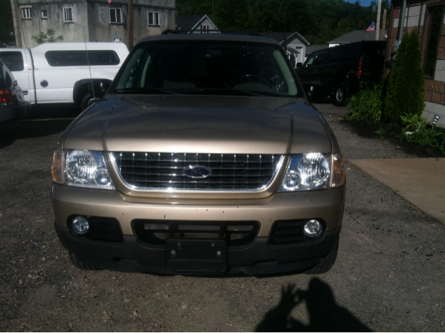 Ford Explorer 2003 photo 2