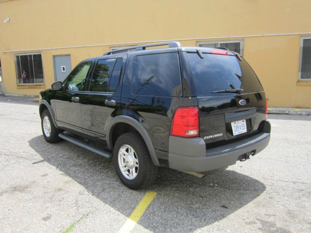 Ford Explorer 2003 photo 12