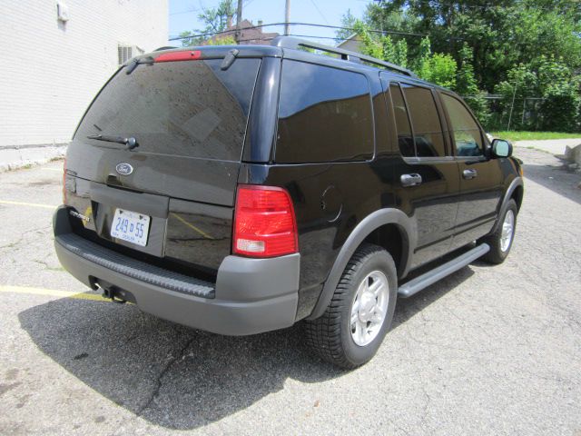 Ford Explorer 2003 photo 15