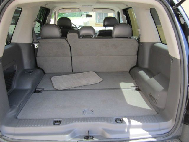 Ford Explorer 2003 photo 4