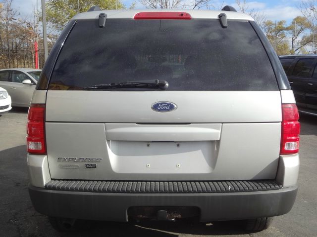 Ford Explorer 2003 photo 3