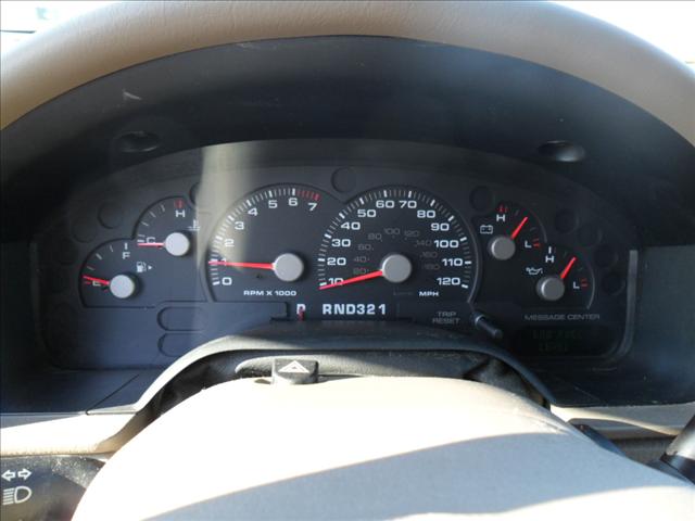 Ford Explorer 2003 photo 5