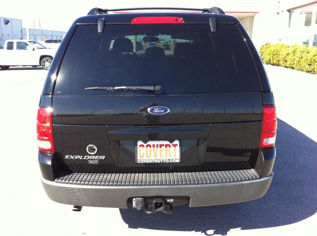 Ford Explorer 2003 photo 4