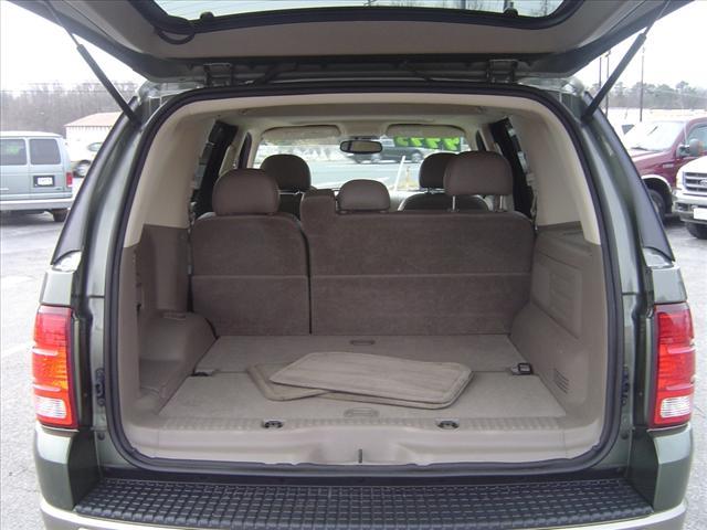 Ford Explorer 2003 photo 4