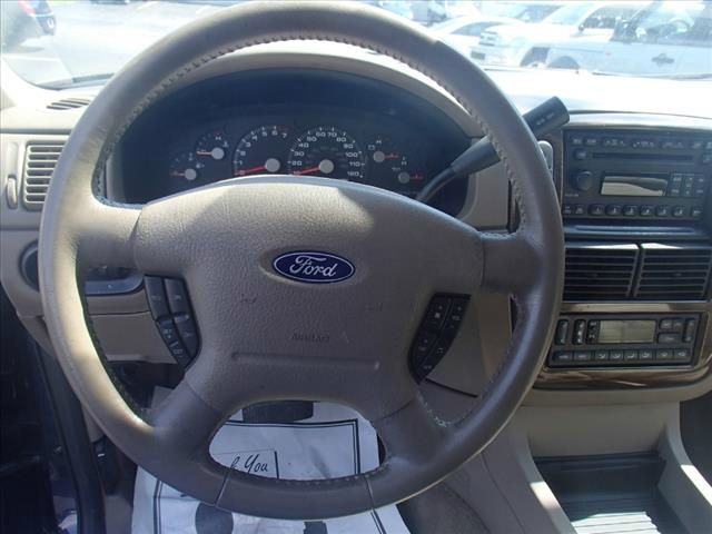 Ford Explorer 2003 photo 11