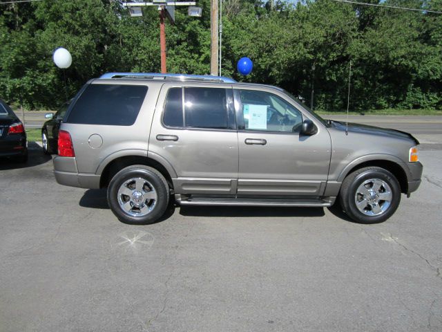 Ford Explorer 2003 photo 1