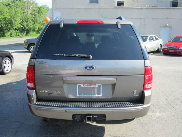 Ford Explorer 2003 photo 2
