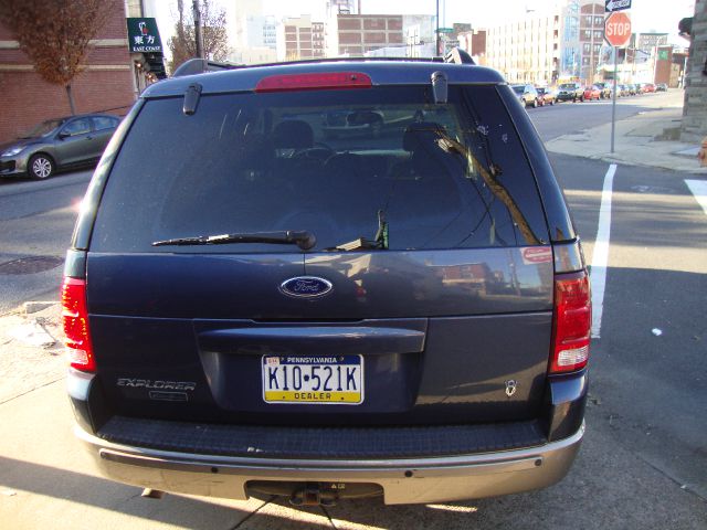 Ford Explorer 2003 photo 2