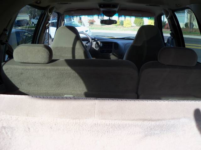 Ford Explorer 2003 photo 3