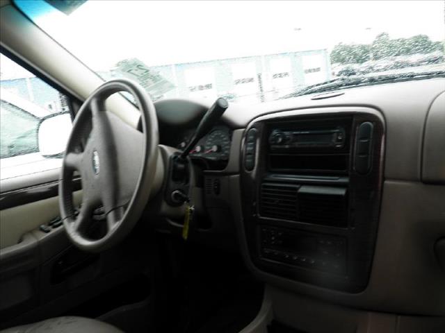 Ford Explorer 2003 photo 4