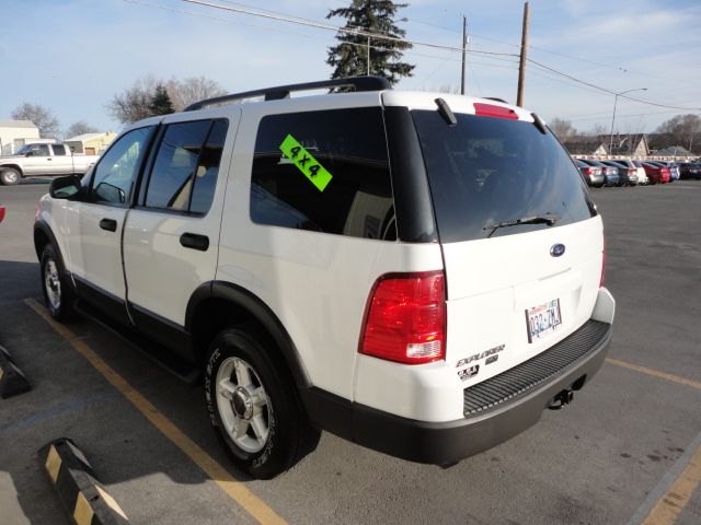 Ford Explorer 2003 photo 1