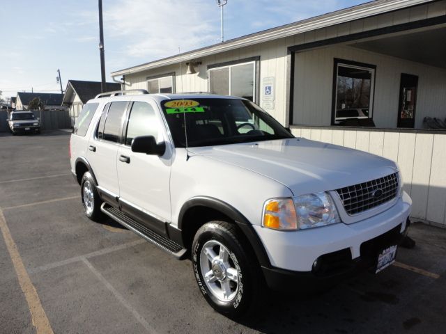 Ford Explorer 2003 photo 3