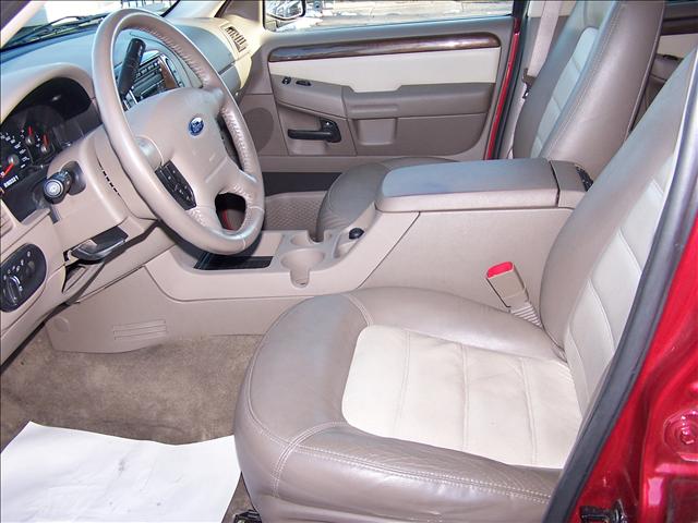Ford Explorer 2003 photo 4