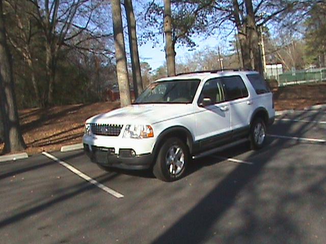 Ford Explorer 2003 photo 1