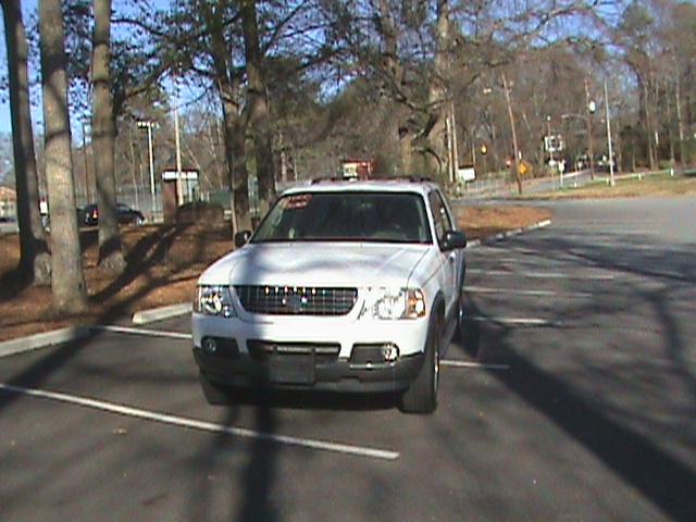 Ford Explorer 2003 photo 2