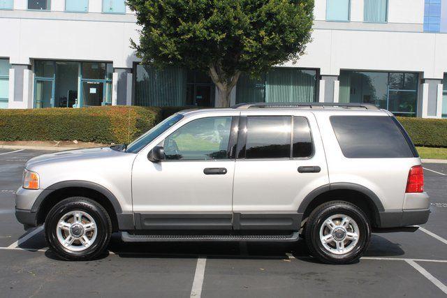 Ford Explorer 2003 photo 3