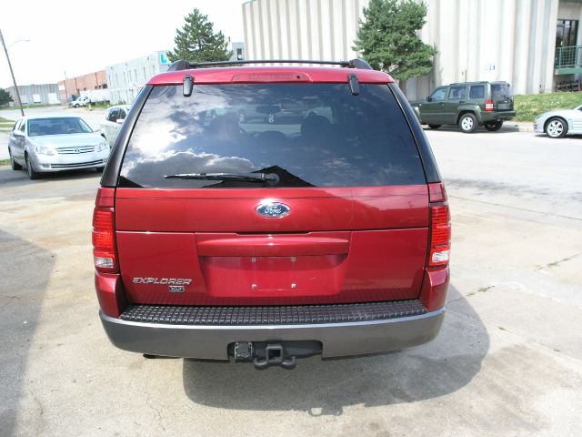 Ford Explorer 2003 photo 4