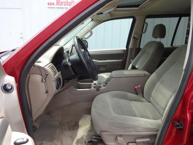 Ford Explorer 2003 photo 4