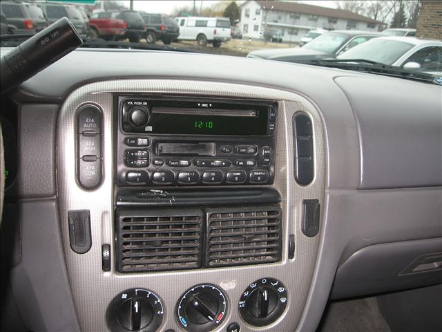 Ford Explorer 2003 photo 5